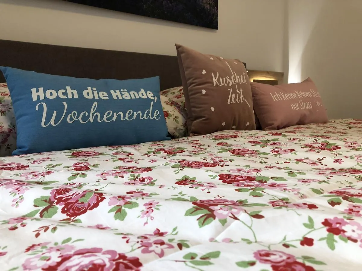 Apartment Maximilian In Old Town Innsbruck 0*,