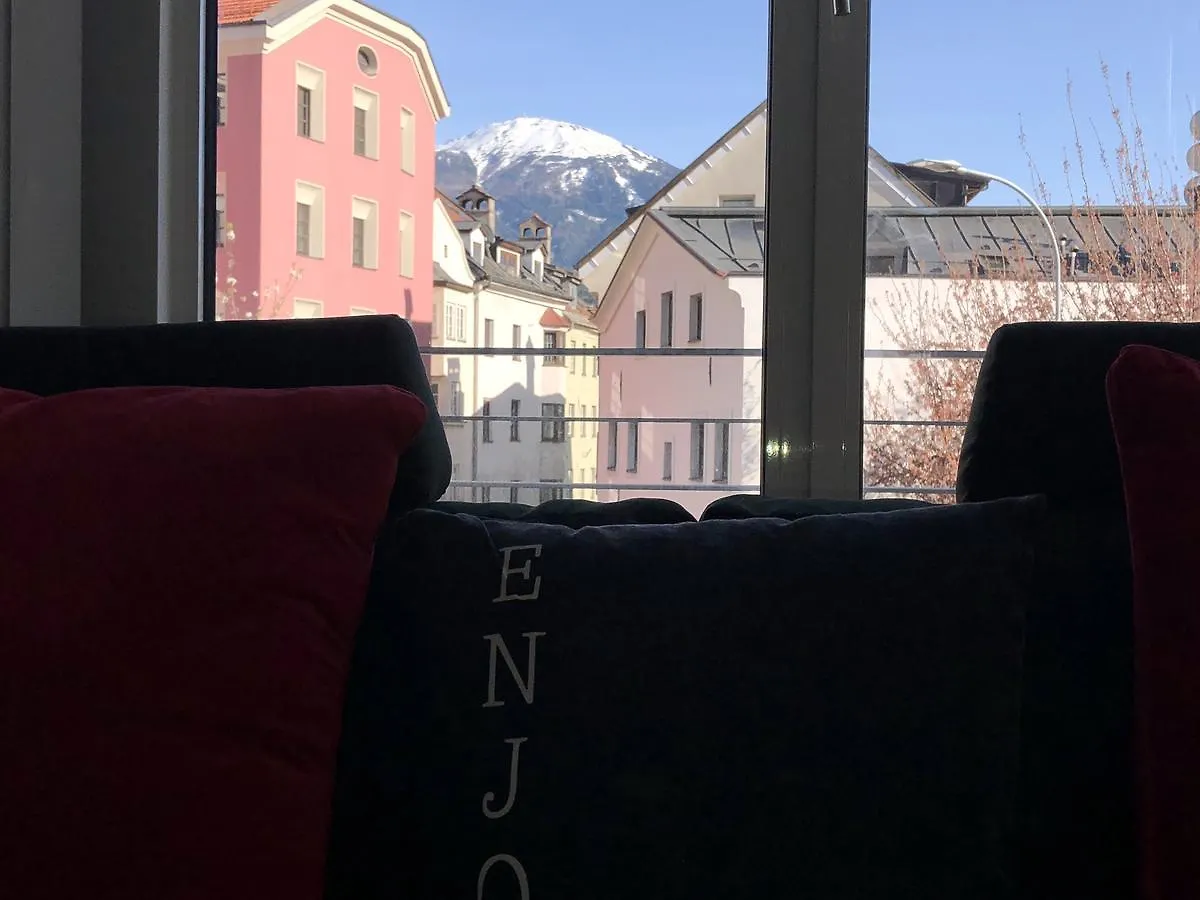 Apartment Maximilian In Old Town Innsbruck