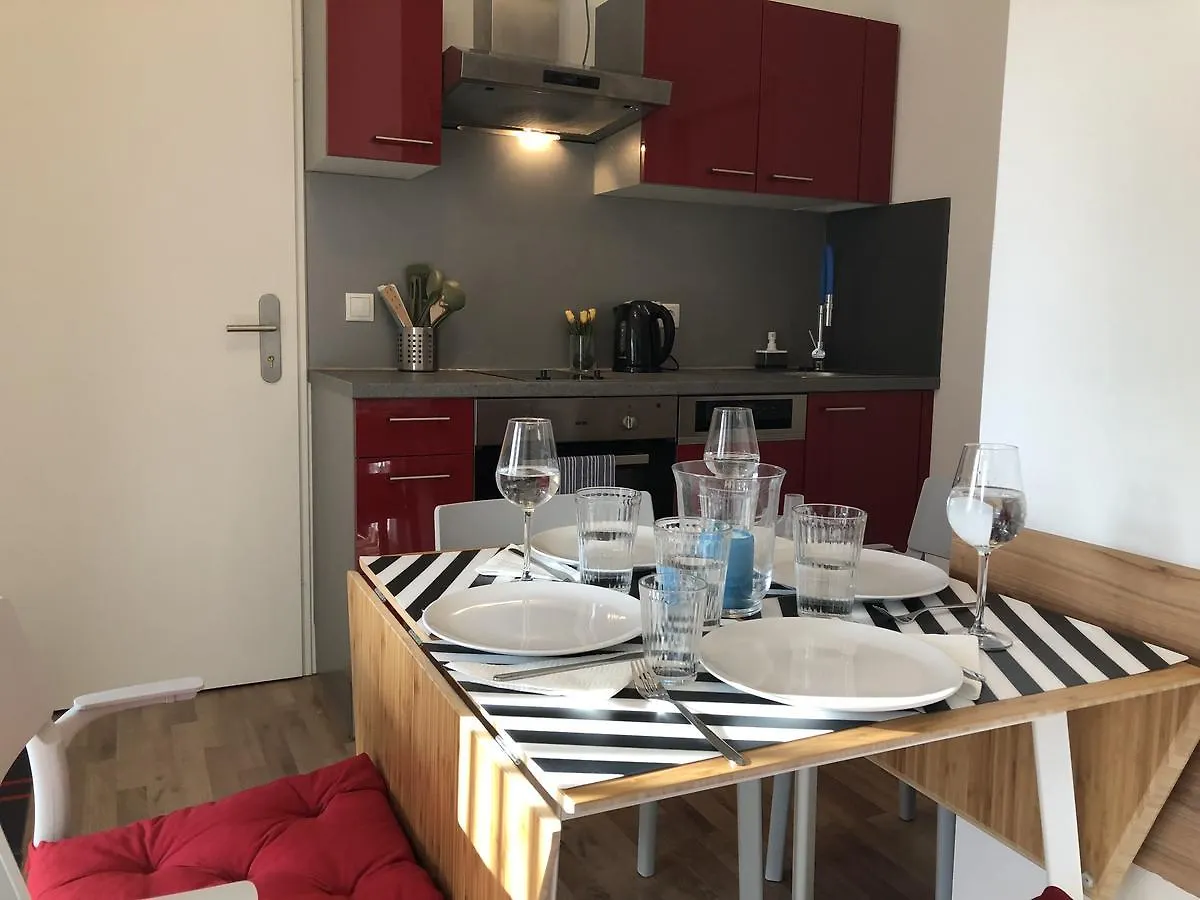 Apartment Maximilian In Old Town Innsbruck 0*,